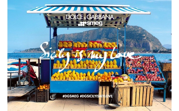 Серия SMEG дизайн Dolce&Gabana