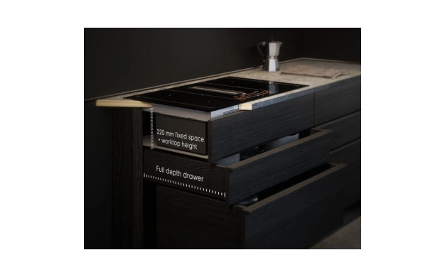 Комбиниран плот с аспиратор AEG CCE84779FB