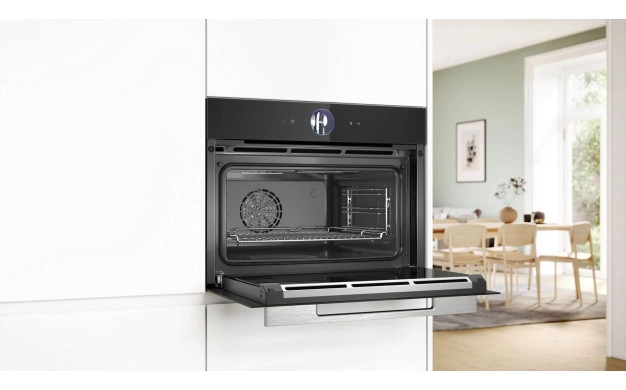 Компактна фурна Bosch CSG7364B1 – пара, комфорт и гъвкавост за модерна кухня