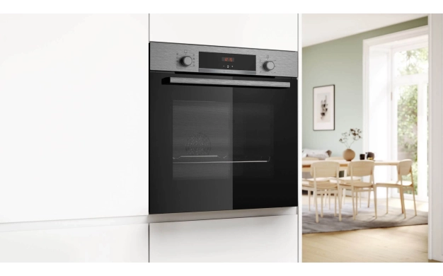 Вградена фурна Bosch HBA534ES3 – голям обем, равномерно печене и лесна поддръжка