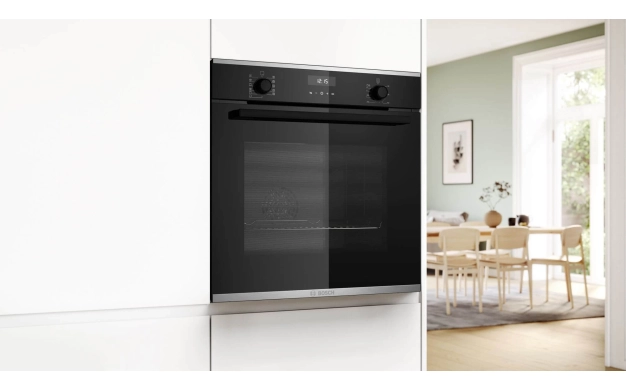 Вградена фурна Bosch HBG237BB4 – мощност, гъвкавост и лесно почистване в елегантен дизайн