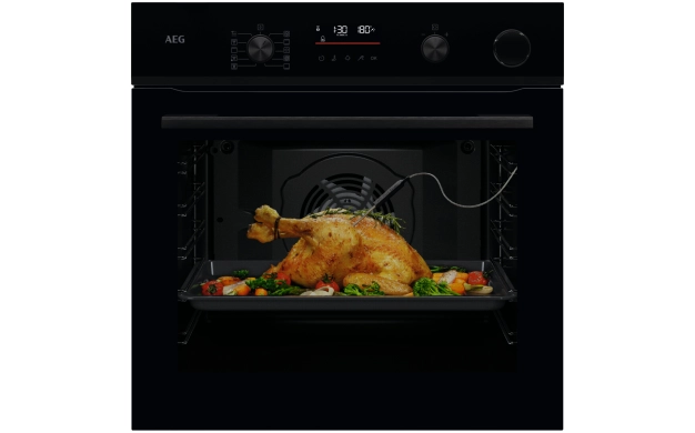 Фурна със SteamCrisp AEG NBR6P531SB