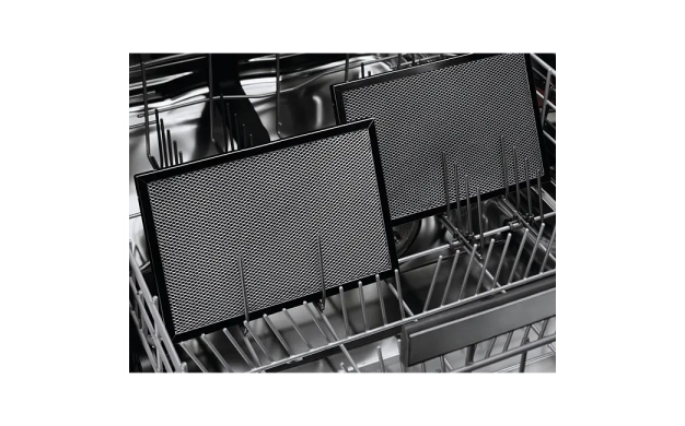 Комбиниран плот с аспиратор AEG NCP84C01AZ